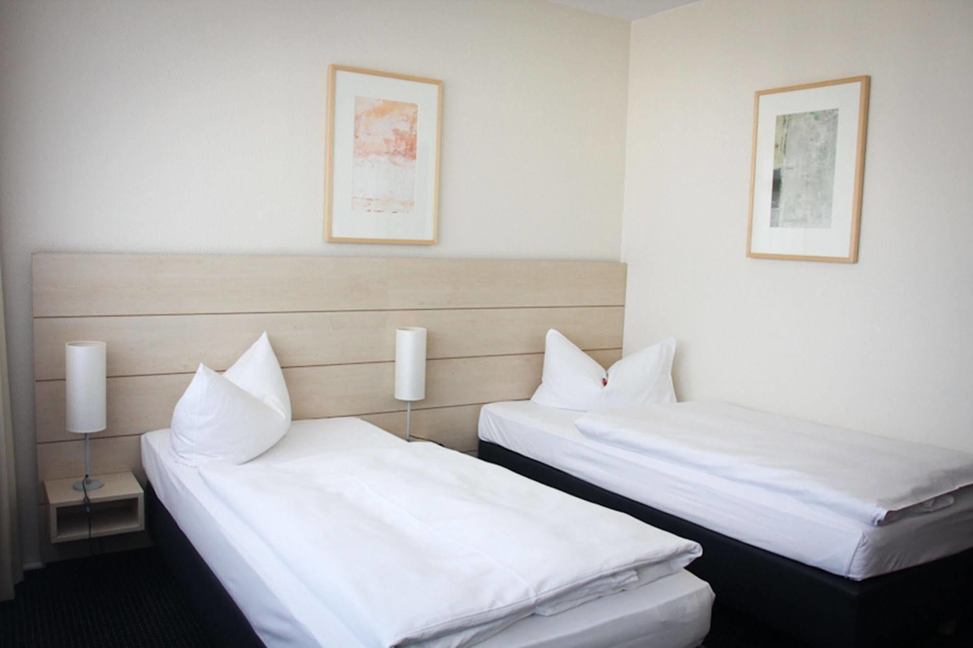 Enjoy Am Hotel 3*