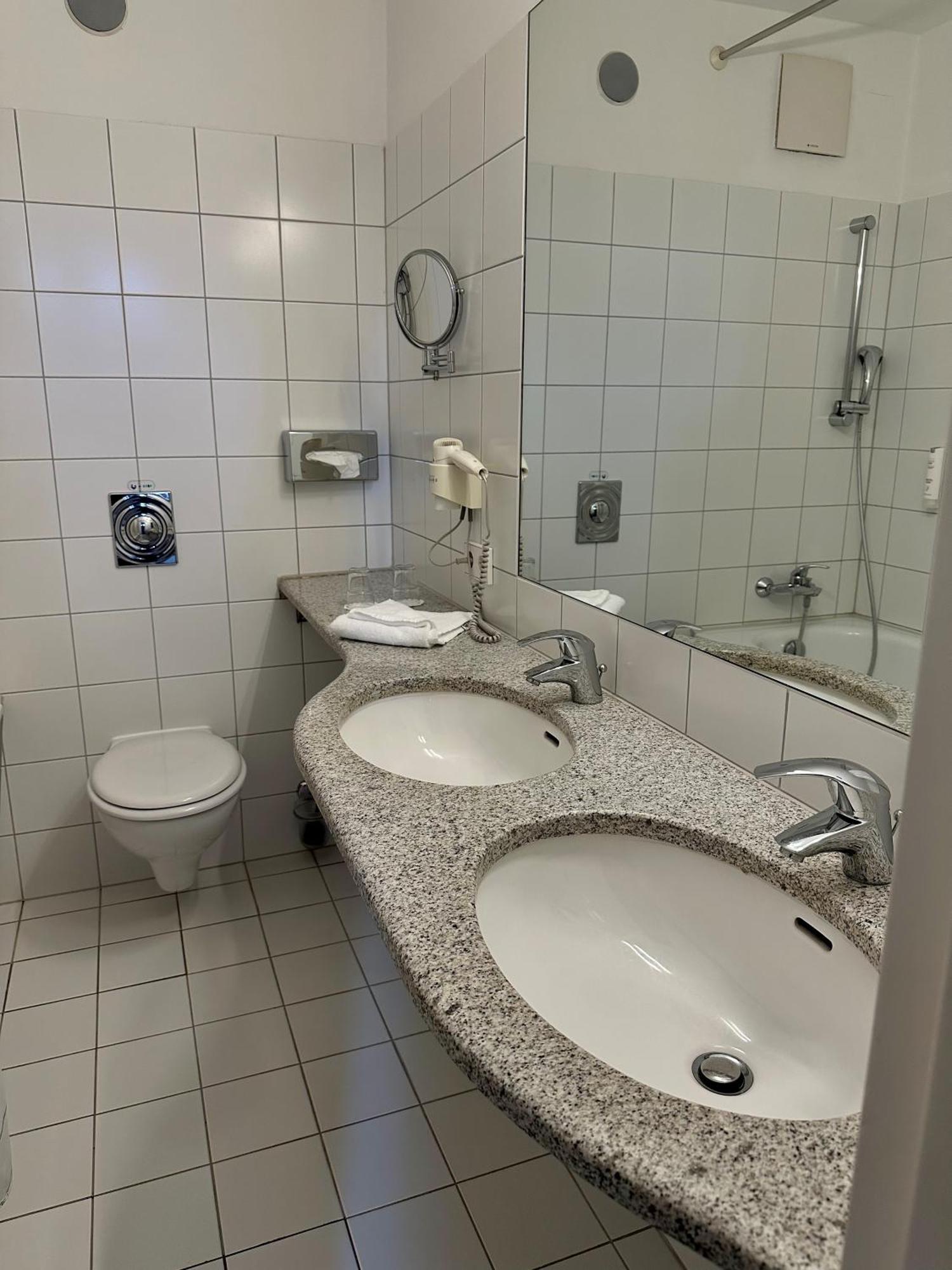 Concorde Am Hotel 3*